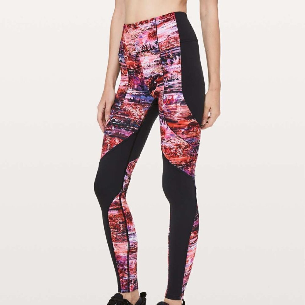 LULULEMON Sweat & Repeat Tight *28" in Black / Dahliascape Multi Size 6